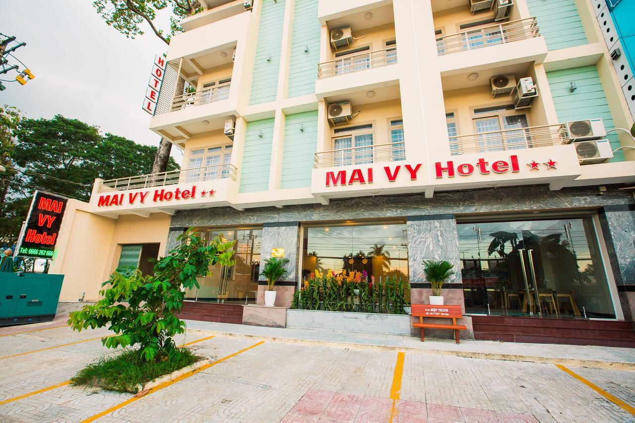 Mai Vy Hotel Trang Bang Esterno foto