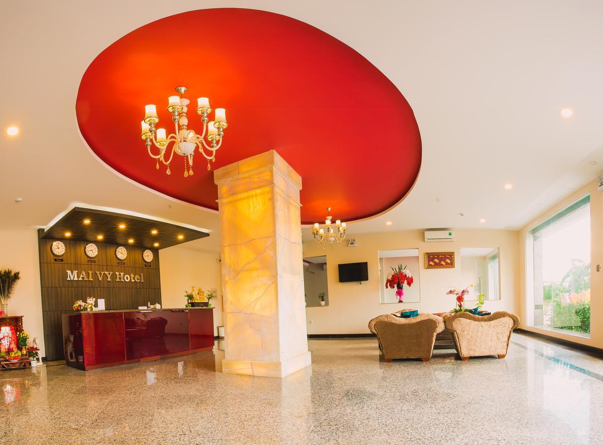 Mai Vy Hotel Trang Bang Esterno foto